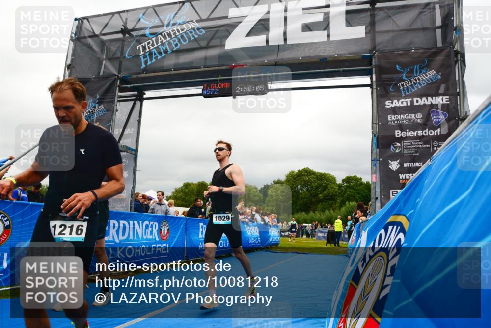 30.08.2026 - Elbe Triathlon Hamburg LAZAROV Photography http://msf.ph/oto/10081218 30.08.2026 11:20:23 Ziel 1013, 1029, 1094, 1216 meine-sportfotos.de