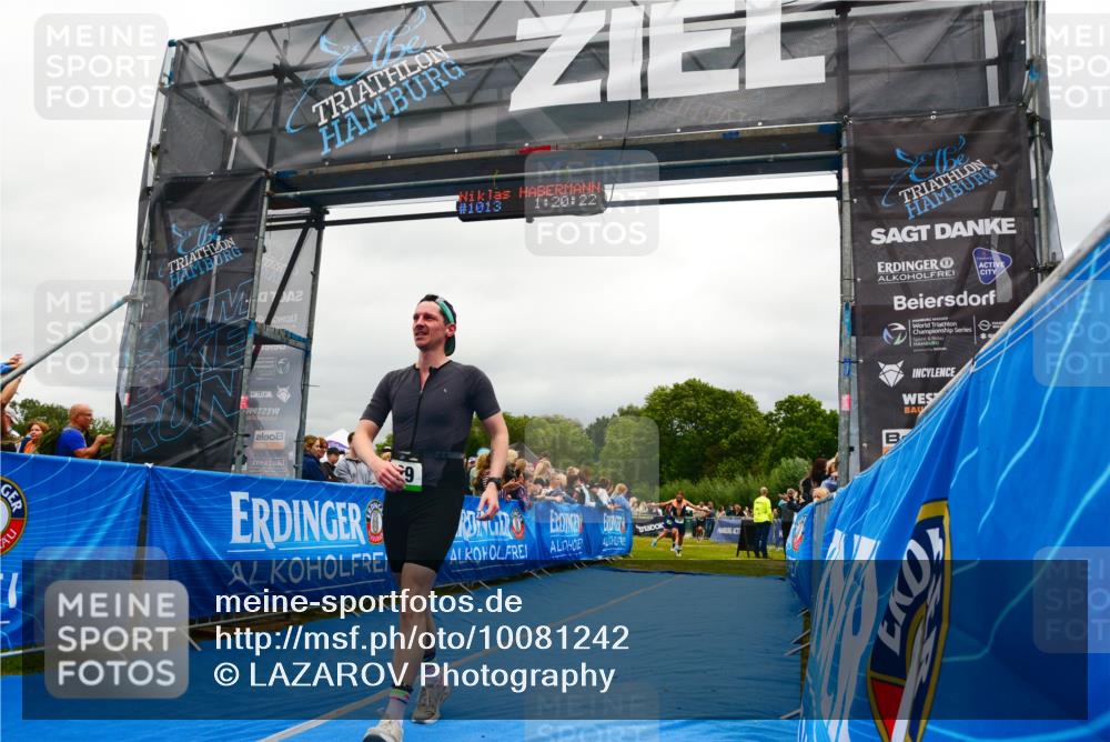 30.08.2026 - Elbe Triathlon Hamburg LAZAROV Photography http://msf.ph/oto/10081242 30.08.2026 11:20:35 Ziel 429, 491, 886, 1059, 1101 meine-sportfotos.de