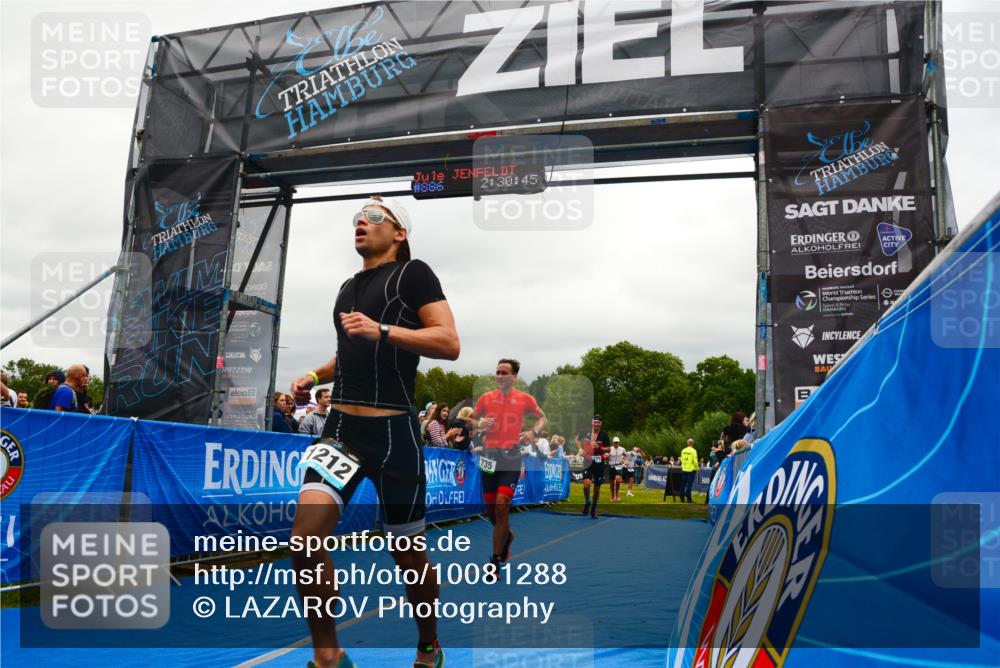 30.08.2026 - Elbe Triathlon Hamburg LAZAROV Photography http://msf.ph/oto/10081288 30.08.2026 11:21:02 Ziel 735, 1100, 1212, 1225 meine-sportfotos.de