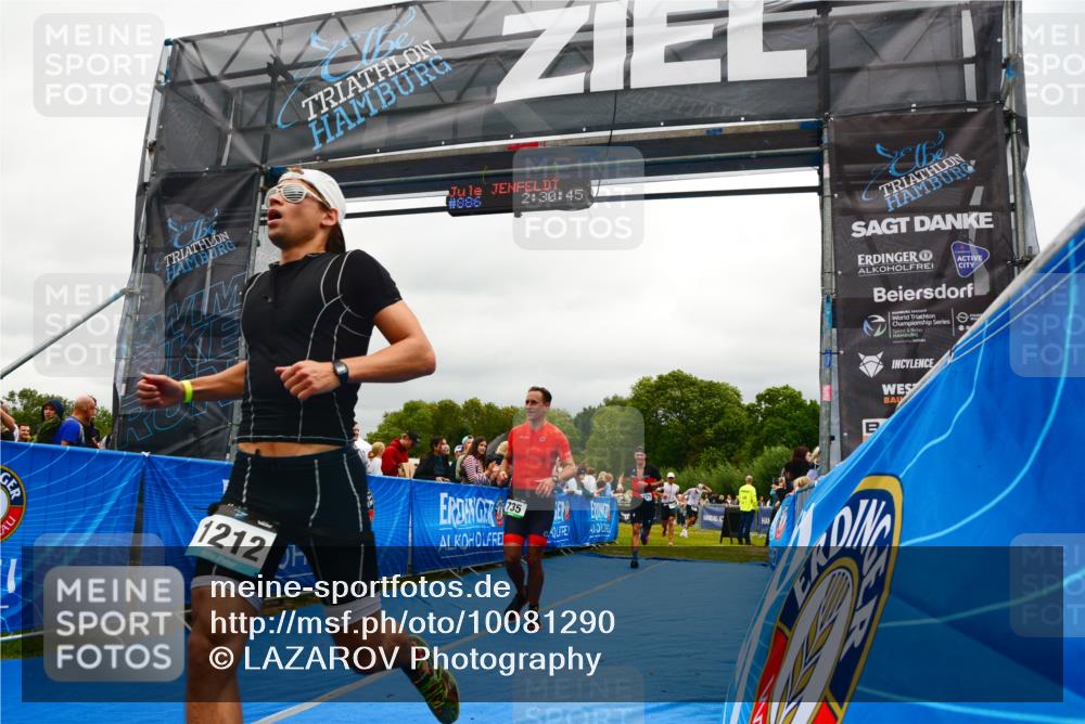 30.08.2026 - Elbe Triathlon Hamburg LAZAROV Photography http://msf.ph/oto/10081290 30.08.2026 11:21:02 Ziel 735, 1100, 1212, 1225 meine-sportfotos.de