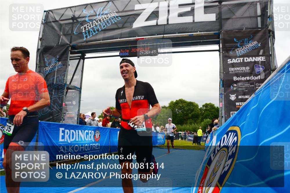 30.08.2026 - Elbe Triathlon Hamburg LAZAROV Photography http://msf.ph/oto/10081314 30.08.2026 11:21:04 Ziel 735, 1100, 1212, 1225, 1276 meine-sportfotos.de