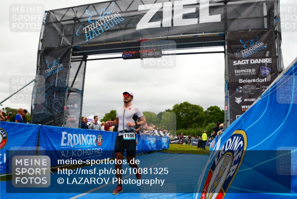 30.08.2026 - Elbe Triathlon Hamburg LAZAROV Photography http://msf.ph/oto/10081325 30.08.2026 11:21:07 Ziel 999, 1100, 1225, 1276 meine-sportfotos.de