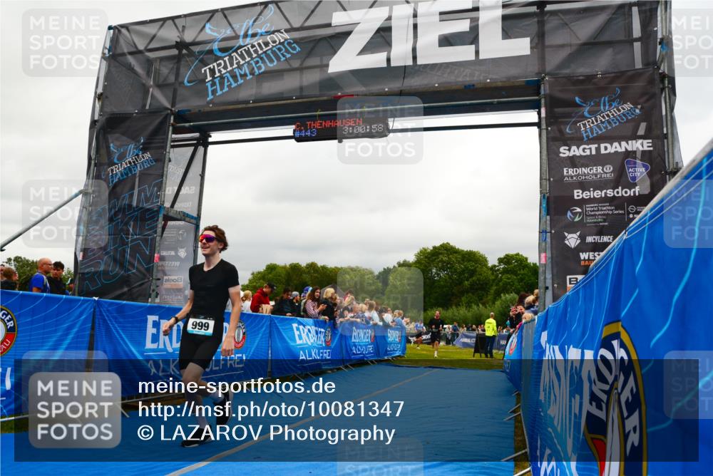 30.08.2026 - Elbe Triathlon Hamburg LAZAROV Photography http://msf.ph/oto/10081347 30.08.2026 11:21:15 Ziel 999, 1017, 1276 meine-sportfotos.de