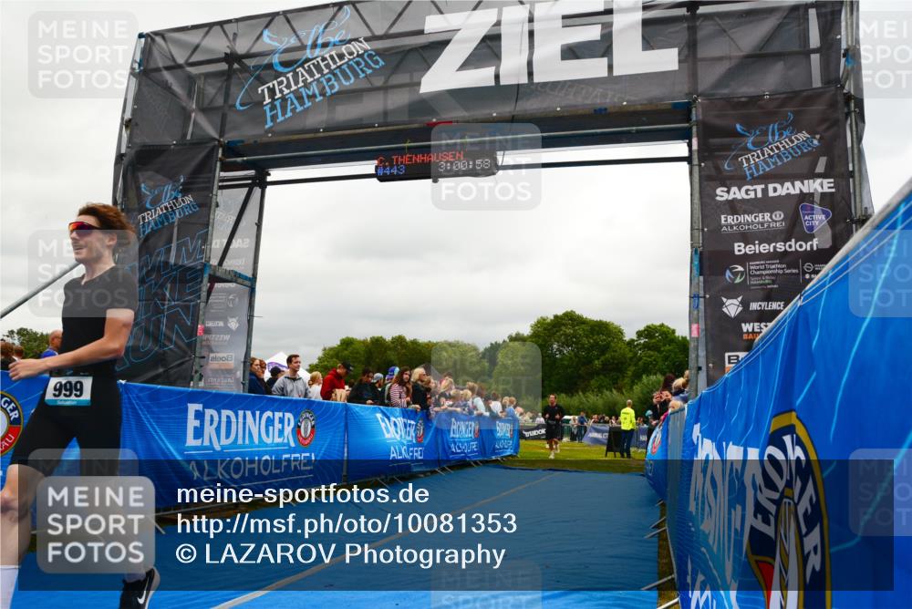 30.08.2026 - Elbe Triathlon Hamburg LAZAROV Photography http://msf.ph/oto/10081353 30.08.2026 11:21:15 Ziel 999, 1017, 1276 meine-sportfotos.de