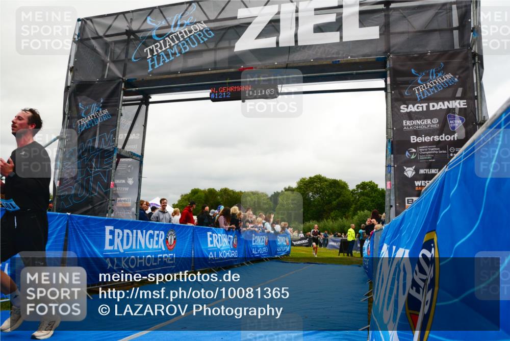 30.08.2026 - Elbe Triathlon Hamburg LAZAROV Photography http://msf.ph/oto/10081365 30.08.2026 11:21:21 Ziel 834, 1017 meine-sportfotos.de