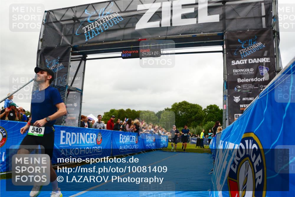 30.08.2026 - Elbe Triathlon Hamburg LAZAROV Photography http://msf.ph/oto/10081409 30.08.2026 11:21:42 Ziel 283, 400, 540 meine-sportfotos.de