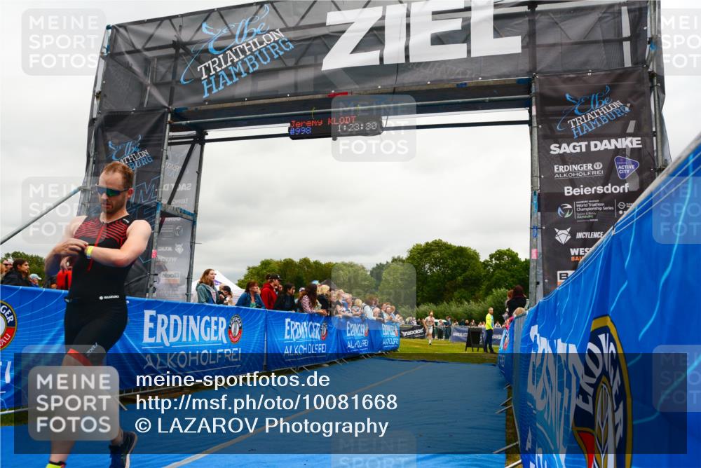 30.08.2026 - Elbe Triathlon Hamburg LAZAROV Photography http://msf.ph/oto/10081668 30.08.2026 11:23:40 Ziel 1015, 1232 meine-sportfotos.de