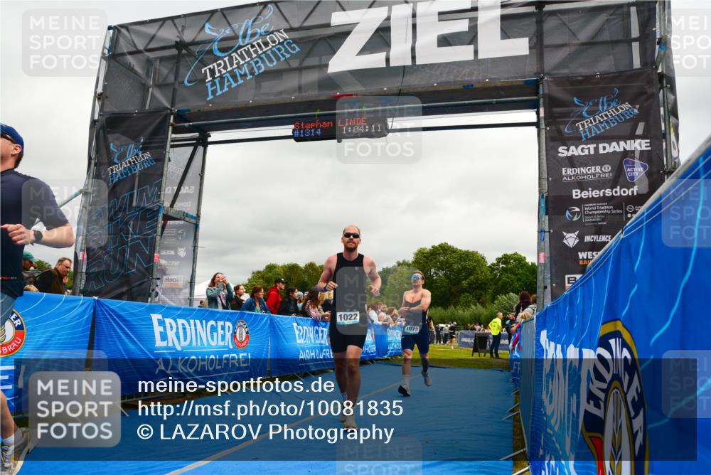 30.08.2026 - Elbe Triathlon Hamburg LAZAROV Photography http://msf.ph/oto/10081835 30.08.2026 11:24:26 Ziel 674, 898, 1022, 1073 meine-sportfotos.de
