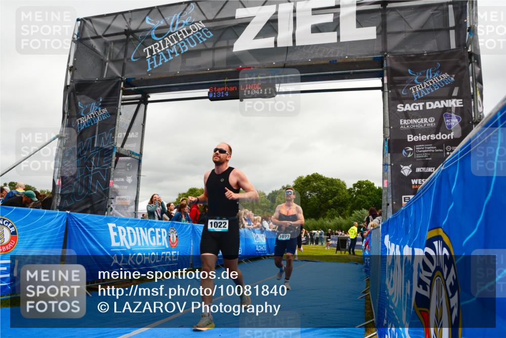 30.08.2026 - Elbe Triathlon Hamburg LAZAROV Photography http://msf.ph/oto/10081840 30.08.2026 11:24:27 Ziel 674, 898, 1022, 1073 meine-sportfotos.de