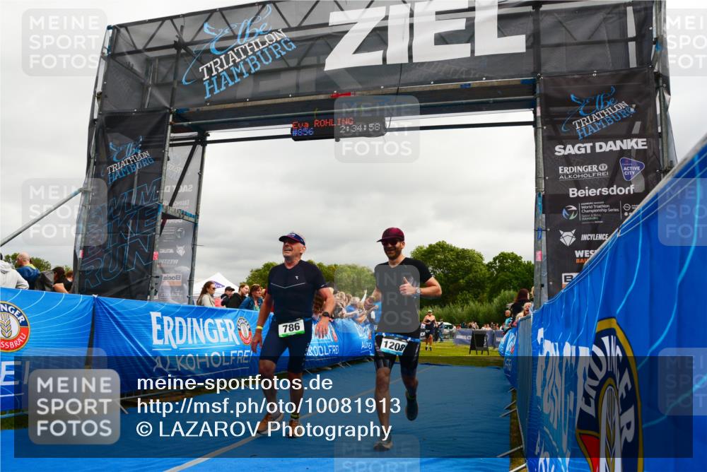 30.08.2026 - Elbe Triathlon Hamburg LAZAROV Photography http://msf.ph/oto/10081913 30.08.2026 11:25:01 Ziel 605, 712, 736, 786, 1208 meine-sportfotos.de