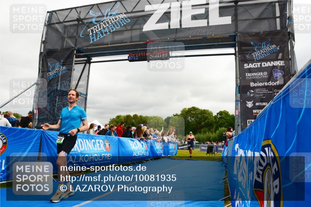 30.08.2026 - Elbe Triathlon Hamburg LAZAROV Photography http://msf.ph/oto/10081935 30.08.2026 11:25:04 Ziel 605, 736, 786, 1208 meine-sportfotos.de
