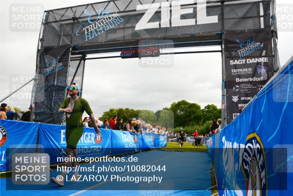 30.08.2026 - Elbe Triathlon Hamburg LAZAROV Photography http://msf.ph/oto/10082044 30.08.2026 11:25:45 Ziel 556, 576, 948, 1144, 1896 meine-sportfotos.de