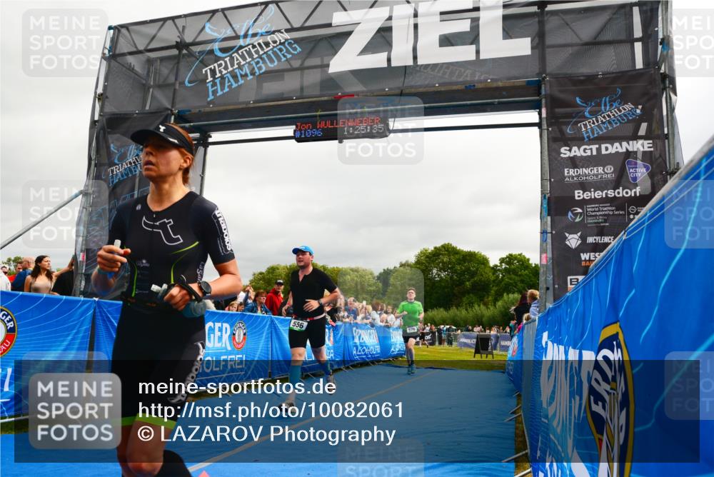 30.08.2026 - Elbe Triathlon Hamburg LAZAROV Photography http://msf.ph/oto/10082061 30.08.2026 11:25:50 Ziel 556, 576, 948 meine-sportfotos.de