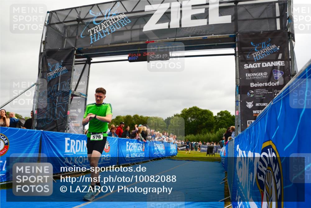 30.08.2026 - Elbe Triathlon Hamburg LAZAROV Photography http://msf.ph/oto/10082088 30.08.2026 11:25:53 Ziel 556, 576, 948, 1219 meine-sportfotos.de