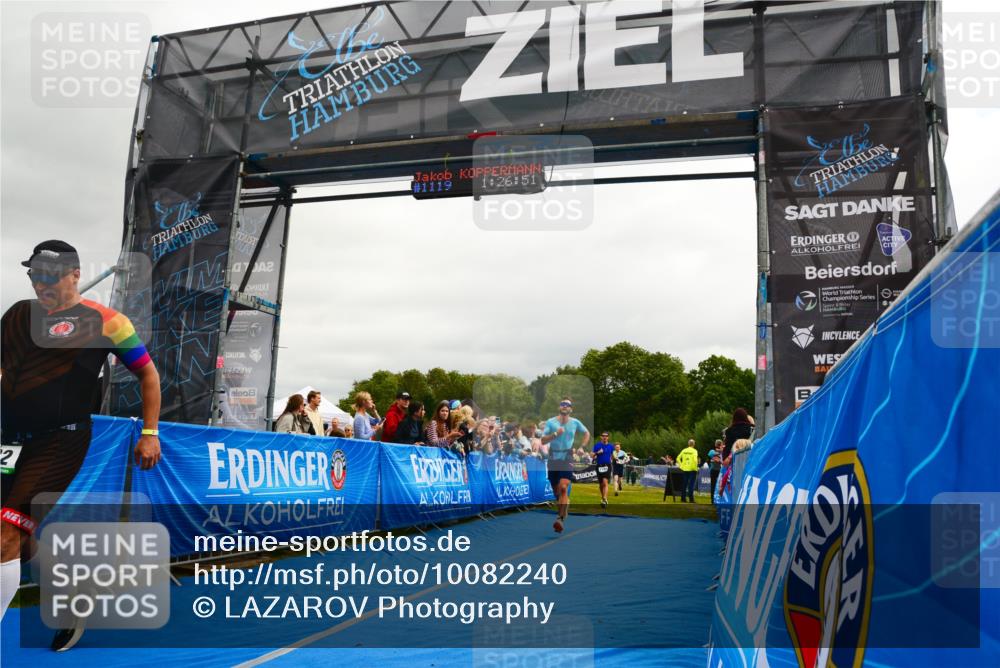 30.08.2026 - Elbe Triathlon Hamburg LAZAROV Photography http://msf.ph/oto/10082240 30.08.2026 11:27:04 Ziel 702, 1110, 1172, 1194, 1275 meine-sportfotos.de