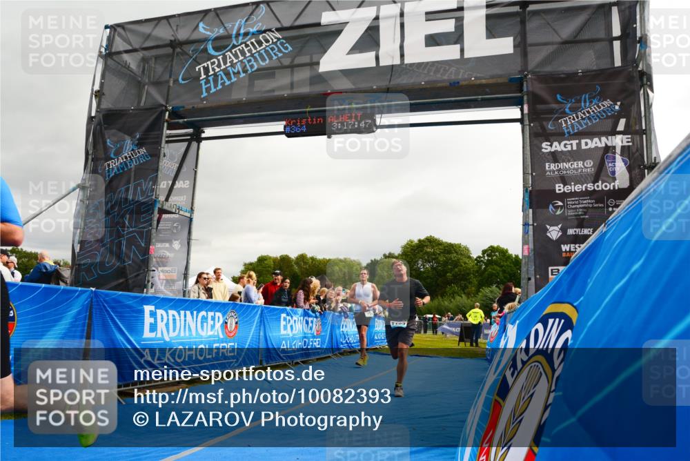 30.08.2026 - Elbe Triathlon Hamburg LAZAROV Photography http://msf.ph/oto/10082393 30.08.2026 11:28:04 Ziel 754, 1068, 1103 meine-sportfotos.de