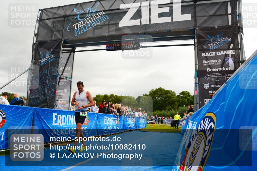 30.08.2026 - Elbe Triathlon Hamburg LAZAROV Photography http://msf.ph/oto/10082410 30.08.2026 11:28:06 Ziel 687, 754, 1068, 1103 meine-sportfotos.de