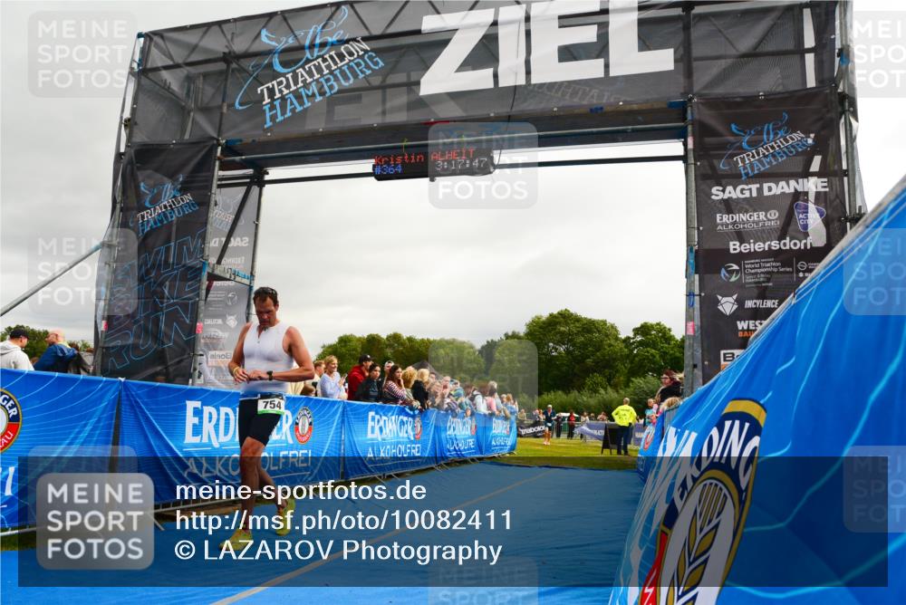 30.08.2026 - Elbe Triathlon Hamburg LAZAROV Photography http://msf.ph/oto/10082411 30.08.2026 11:28:06 Ziel 687, 754, 1068, 1103 meine-sportfotos.de
