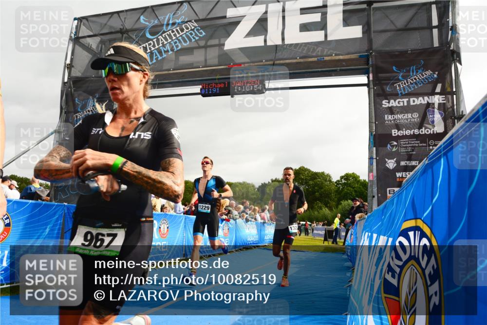 30.08.2026 - Elbe Triathlon Hamburg LAZAROV Photography http://msf.ph/oto/10082519 30.08.2026 11:29:04 Ziel 967, 1033, 1151, 1229, 1322 meine-sportfotos.de