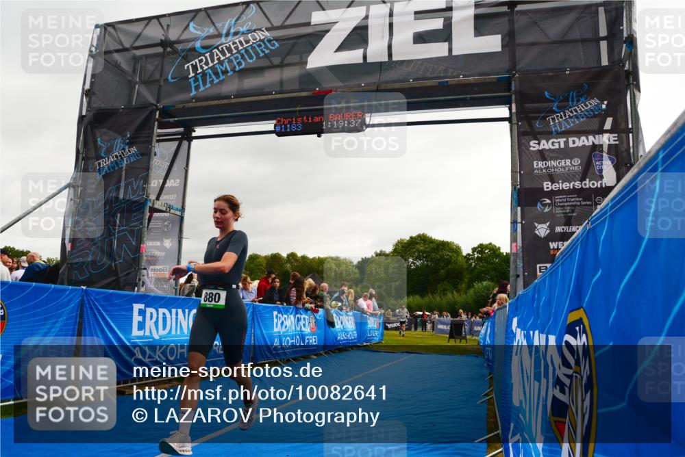 30.08.2026 - Elbe Triathlon Hamburg LAZAROV Photography http://msf.ph/oto/10082641 30.08.2026 11:29:53 Ziel 880, 1092 meine-sportfotos.de