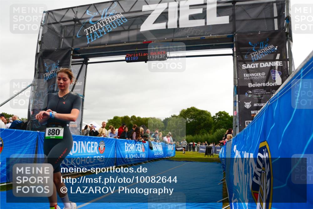 30.08.2026 - Elbe Triathlon Hamburg LAZAROV Photography http://msf.ph/oto/10082644 30.08.2026 11:29:53 Ziel 880, 1092 meine-sportfotos.de