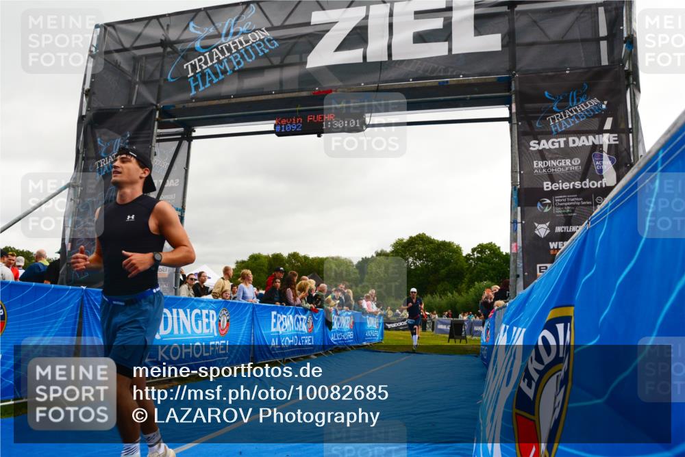 30.08.2026 - Elbe Triathlon Hamburg LAZAROV Photography http://msf.ph/oto/10082685 30.08.2026 11:30:14 Ziel 798, 1081, 1285 meine-sportfotos.de