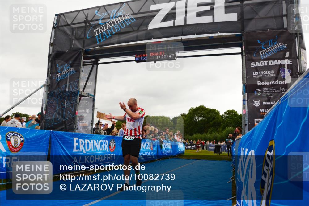 30.08.2026 - Elbe Triathlon Hamburg LAZAROV Photography http://msf.ph/oto/10082739 30.08.2026 11:31:05 Ziel 1018 meine-sportfotos.de