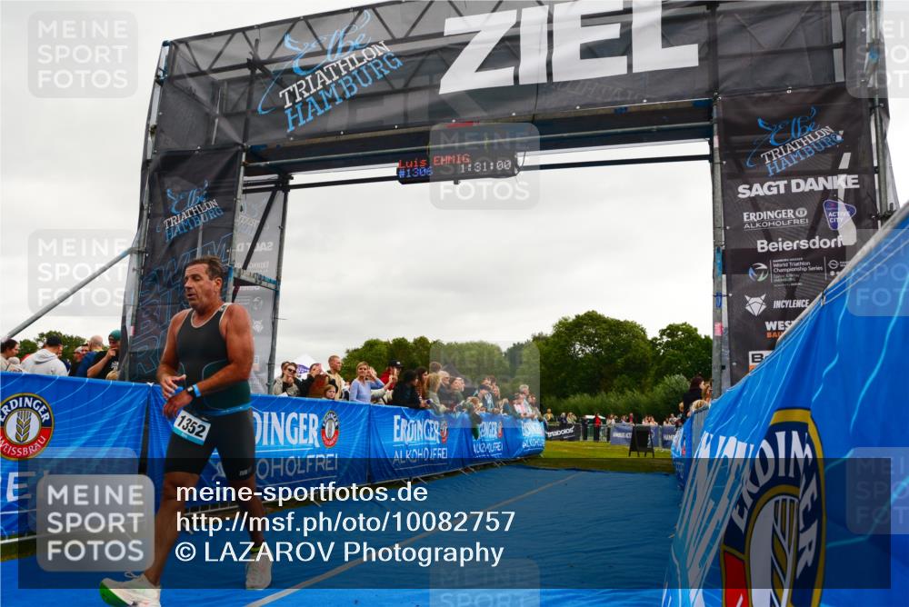 30.08.2026 - Elbe Triathlon Hamburg LAZAROV Photography http://msf.ph/oto/10082757 30.08.2026 11:31:15 Ziel 1352 meine-sportfotos.de