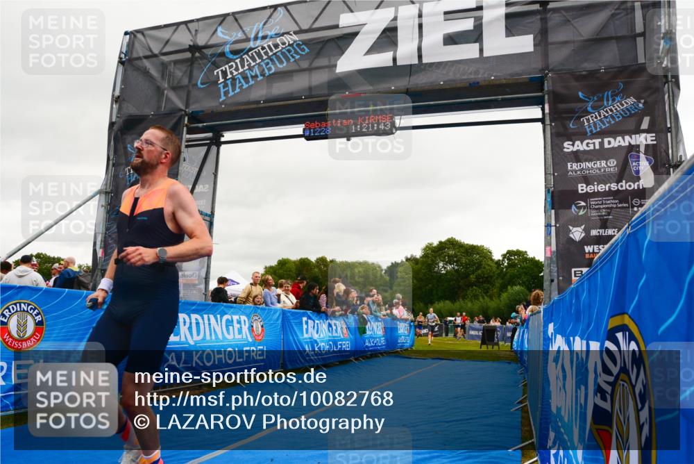 30.08.2026 - Elbe Triathlon Hamburg LAZAROV Photography http://msf.ph/oto/10082768 30.08.2026 11:31:42 Ziel 881, 1228 meine-sportfotos.de