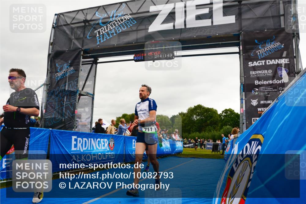 30.08.2026 - Elbe Triathlon Hamburg LAZAROV Photography http://msf.ph/oto/10082793 30.08.2026 11:31:52 Ziel 711, 1016, 1308, 1348 meine-sportfotos.de