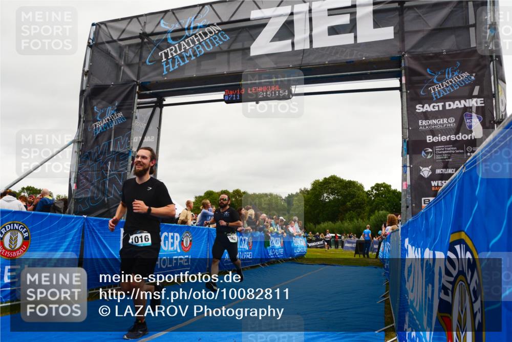 30.08.2026 - Elbe Triathlon Hamburg LAZAROV Photography http://msf.ph/oto/10082811 30.08.2026 11:32:02 Ziel 662, 1016, 1062 meine-sportfotos.de