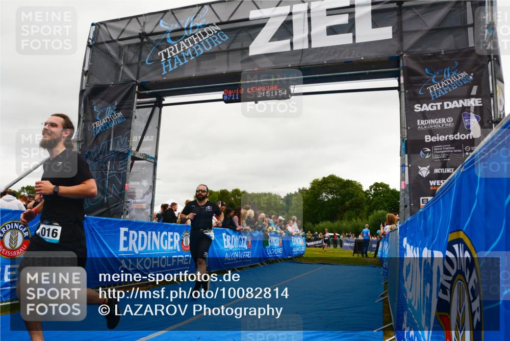 30.08.2026 - Elbe Triathlon Hamburg LAZAROV Photography http://msf.ph/oto/10082814 30.08.2026 11:32:02 Ziel 662, 1016, 1062 meine-sportfotos.de