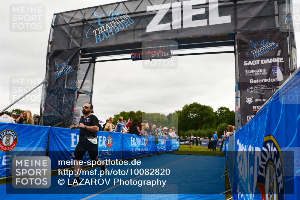 30.08.2026 - Elbe Triathlon Hamburg LAZAROV Photography http://msf.ph/oto/10082820 30.08.2026 11:32:02 Ziel 662, 1016, 1062 meine-sportfotos.de
