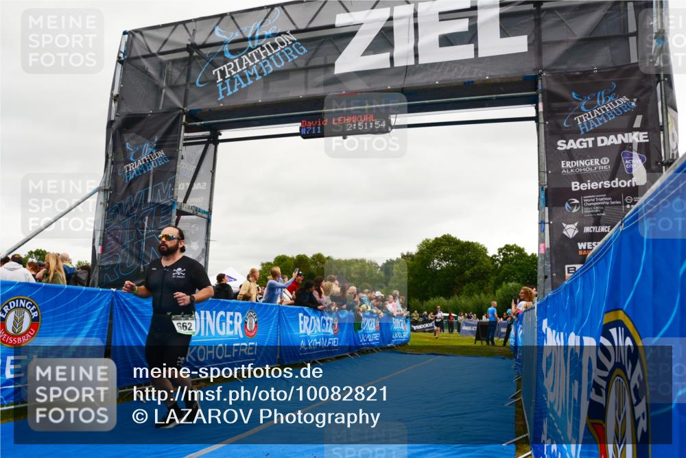 30.08.2026 - Elbe Triathlon Hamburg LAZAROV Photography http://msf.ph/oto/10082821 30.08.2026 11:32:03 Ziel 662, 1016, 1062 meine-sportfotos.de
