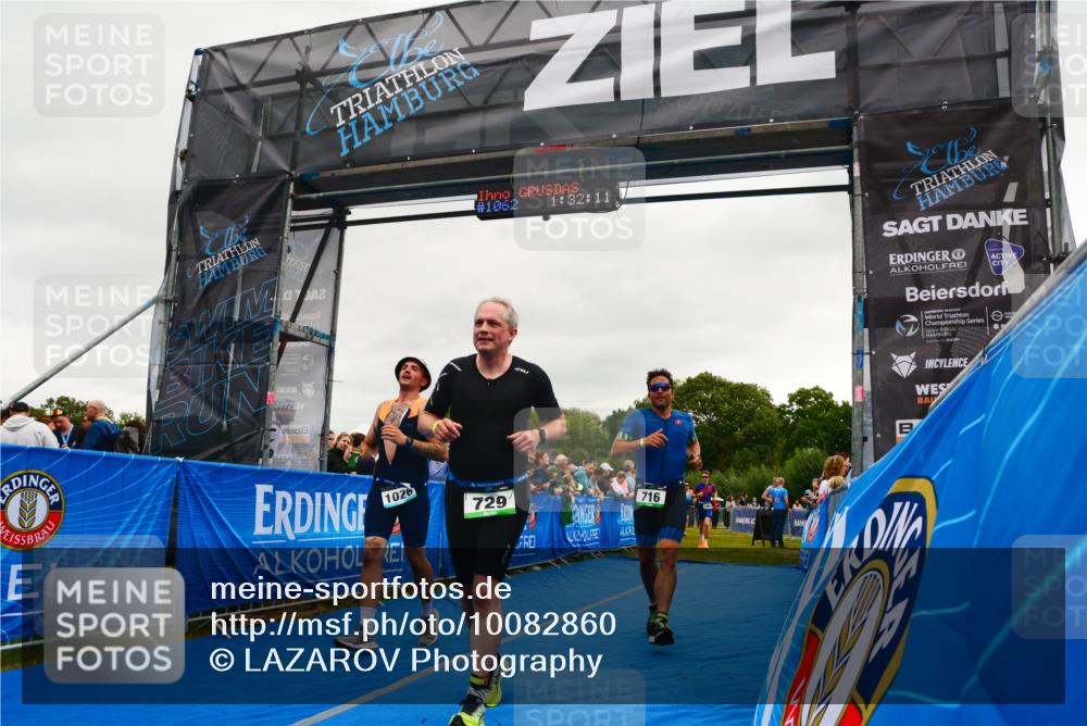 30.08.2026 - Elbe Triathlon Hamburg LAZAROV Photography http://msf.ph/oto/10082860 30.08.2026 11:32:18 Ziel 716, 729, 1026, 1369, 1438 meine-sportfotos.de
