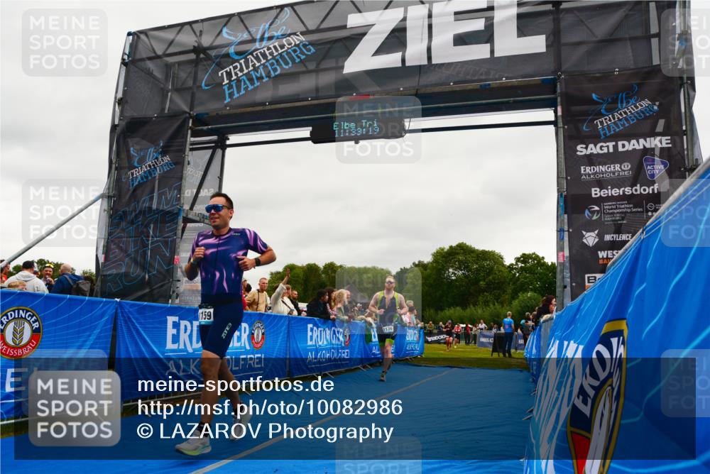 30.08.2026 - Elbe Triathlon Hamburg LAZAROV Photography http://msf.ph/oto/10082986 30.08.2026 11:33:19 Ziel 937, 1136, 1159 meine-sportfotos.de