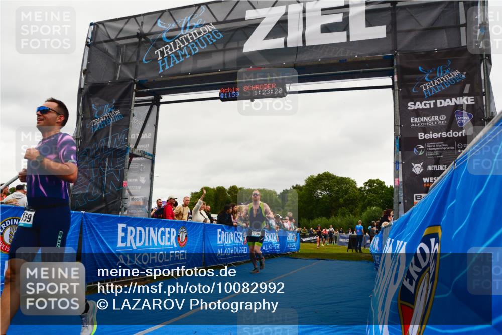 30.08.2026 - Elbe Triathlon Hamburg LAZAROV Photography http://msf.ph/oto/10082992 30.08.2026 11:33:19 Ziel 937, 1136, 1159 meine-sportfotos.de