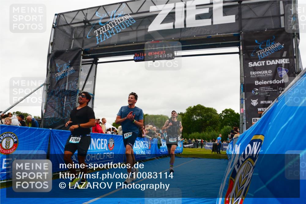 30.08.2026 - Elbe Triathlon Hamburg LAZAROV Photography http://msf.ph/oto/10083114 30.08.2026 11:34:05 Ziel 1166, 1180, 1234, 1452 meine-sportfotos.de