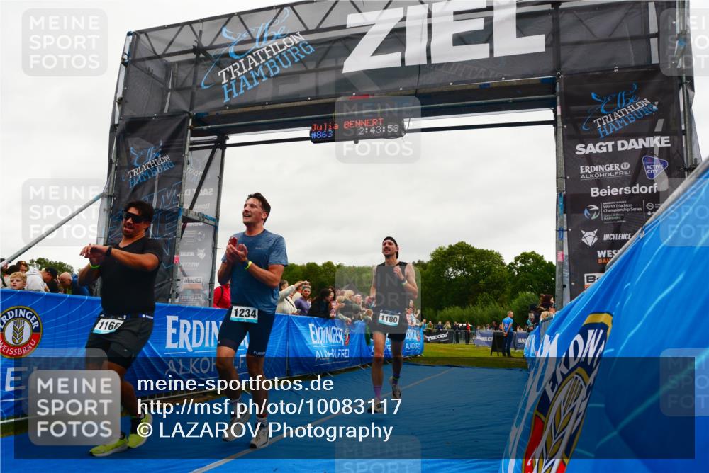 30.08.2026 - Elbe Triathlon Hamburg LAZAROV Photography http://msf.ph/oto/10083117 30.08.2026 11:34:05 Ziel 1166, 1180, 1234, 1452 meine-sportfotos.de