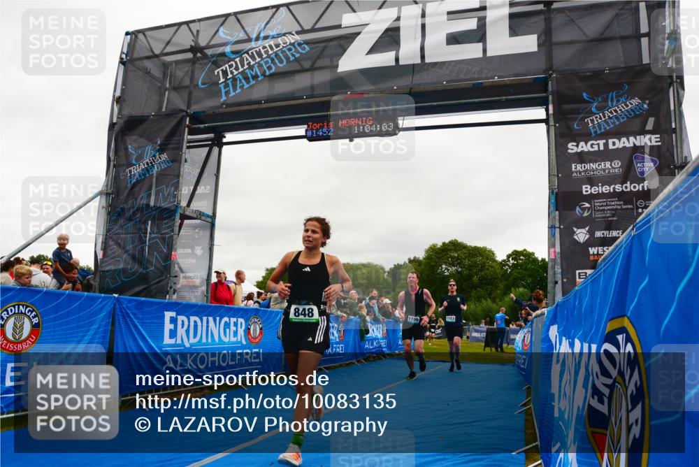 30.08.2026 - Elbe Triathlon Hamburg LAZAROV Photography http://msf.ph/oto/10083135 30.08.2026 11:34:19 Ziel 848, 1149, 1153, 1199 meine-sportfotos.de
