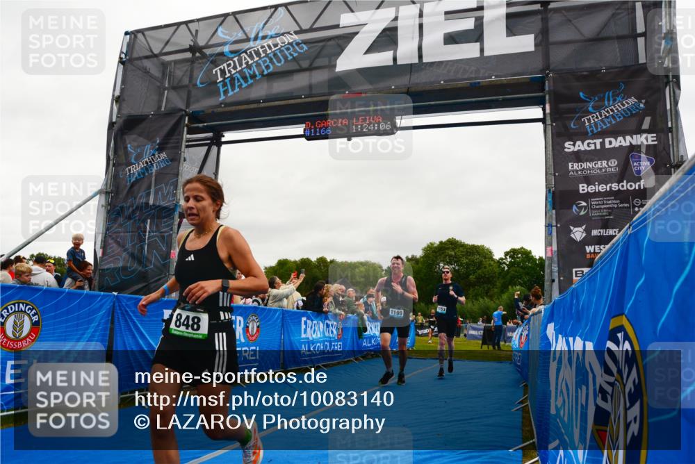 30.08.2026 - Elbe Triathlon Hamburg LAZAROV Photography http://msf.ph/oto/10083140 30.08.2026 11:34:19 Ziel 848, 1149, 1153, 1199 meine-sportfotos.de