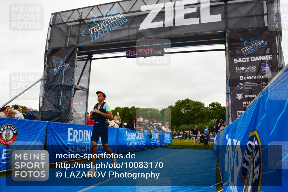 30.08.2026 - Elbe Triathlon Hamburg LAZAROV Photography http://msf.ph/oto/10083170 30.08.2026 11:34:29 Ziel 570, 1149, 1266 meine-sportfotos.de