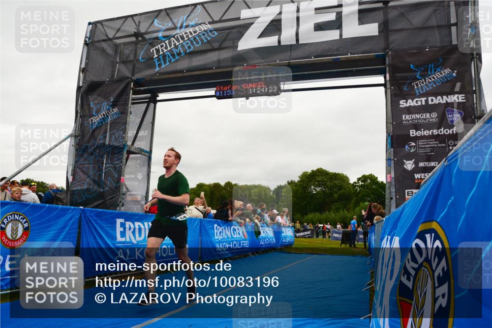 30.08.2026 - Elbe Triathlon Hamburg LAZAROV Photography http://msf.ph/oto/10083196 30.08.2026 11:34:40 Ziel 1034, 1090, 1141 meine-sportfotos.de