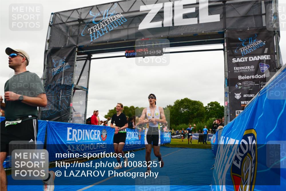 30.08.2026 - Elbe Triathlon Hamburg LAZAROV Photography http://msf.ph/oto/10083251 30.08.2026 11:35:02 Ziel 578, 903, 1213, 1230, 1441 meine-sportfotos.de