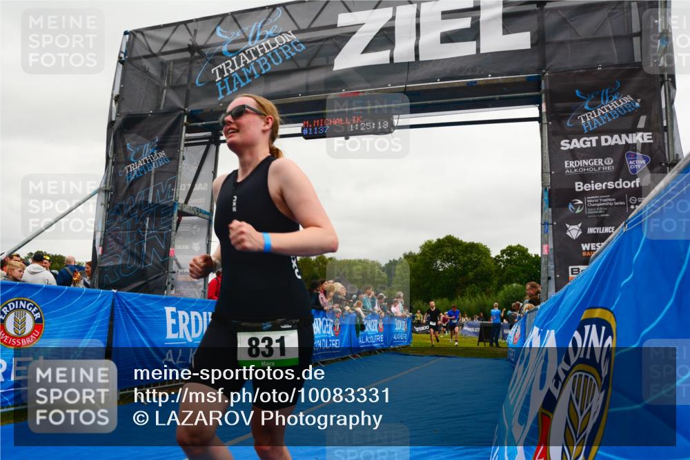 30.08.2026 - Elbe Triathlon Hamburg LAZAROV Photography http://msf.ph/oto/10083331 30.08.2026 11:35:30 Ziel 831, 961, 1177, 1237 meine-sportfotos.de