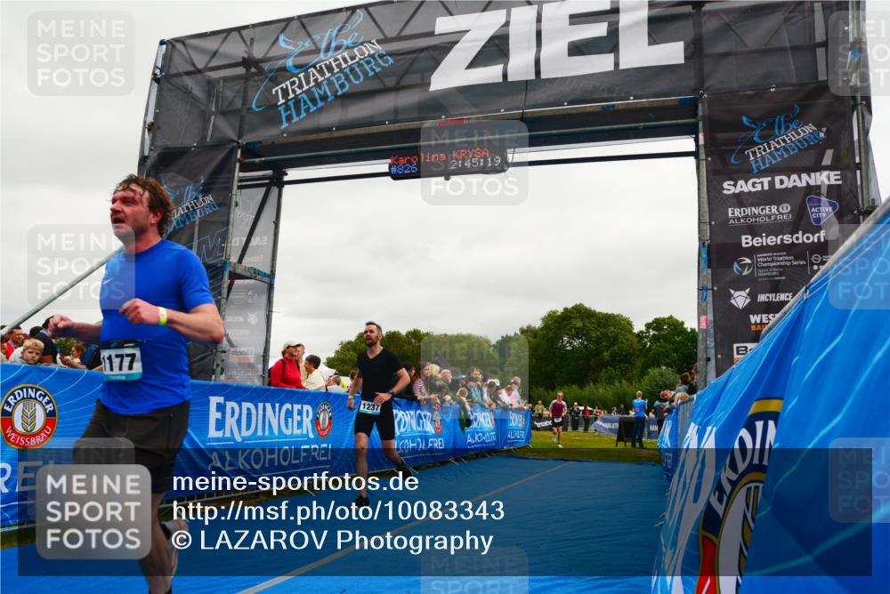 30.08.2026 - Elbe Triathlon Hamburg LAZAROV Photography http://msf.ph/oto/10083343 30.08.2026 11:35:34 Ziel 961, 1177, 1237 meine-sportfotos.de