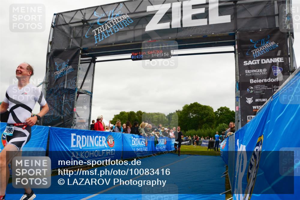 30.08.2026 - Elbe Triathlon Hamburg LAZAROV Photography http://msf.ph/oto/10083416 30.08.2026 11:36:05 Ziel 929, 1139, 1295, 1305 meine-sportfotos.de