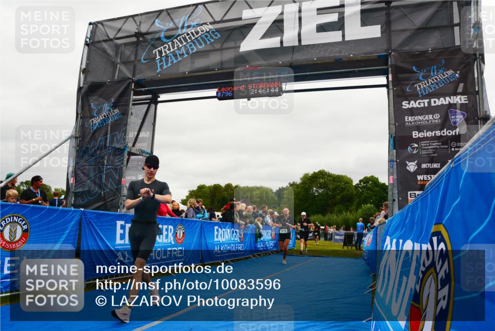 30.08.2026 - Elbe Triathlon Hamburg LAZAROV Photography http://msf.ph/oto/10083596 30.08.2026 11:37:01 Ziel 879, 1011, 1050, 1132, 1307 meine-sportfotos.de