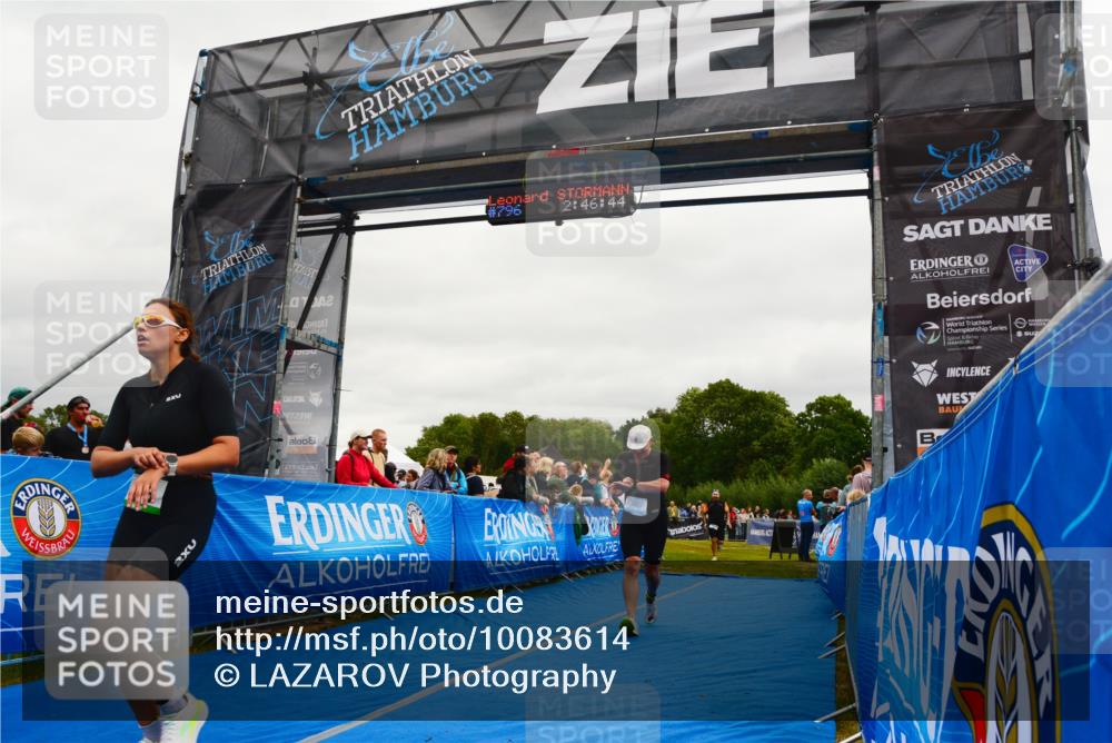 30.08.2026 - Elbe Triathlon Hamburg LAZAROV Photography http://msf.ph/oto/10083614 30.08.2026 11:37:03 Ziel 879, 1050, 1132, 1307 meine-sportfotos.de