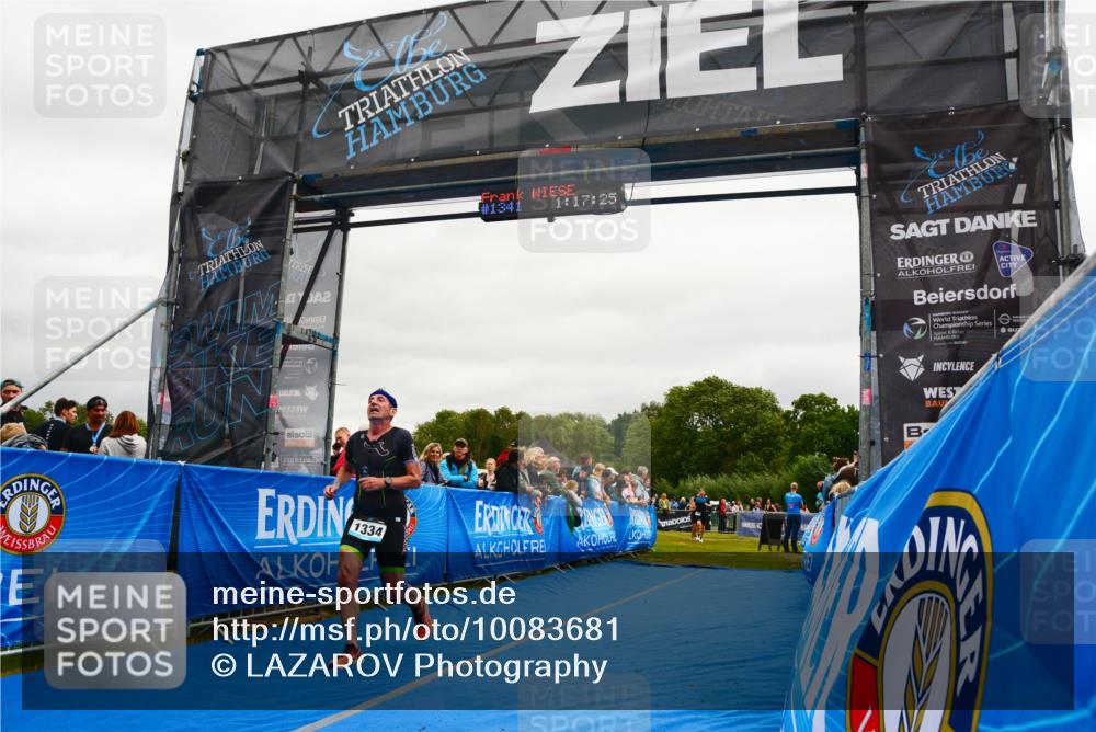 30.08.2026 - Elbe Triathlon Hamburg LAZAROV Photography http://msf.ph/oto/10083681 30.08.2026 11:37:36 Ziel 824, 1264, 1334, 1440 meine-sportfotos.de